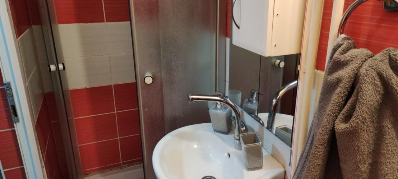 Apartamento Kosa Bezanija Exterior foto